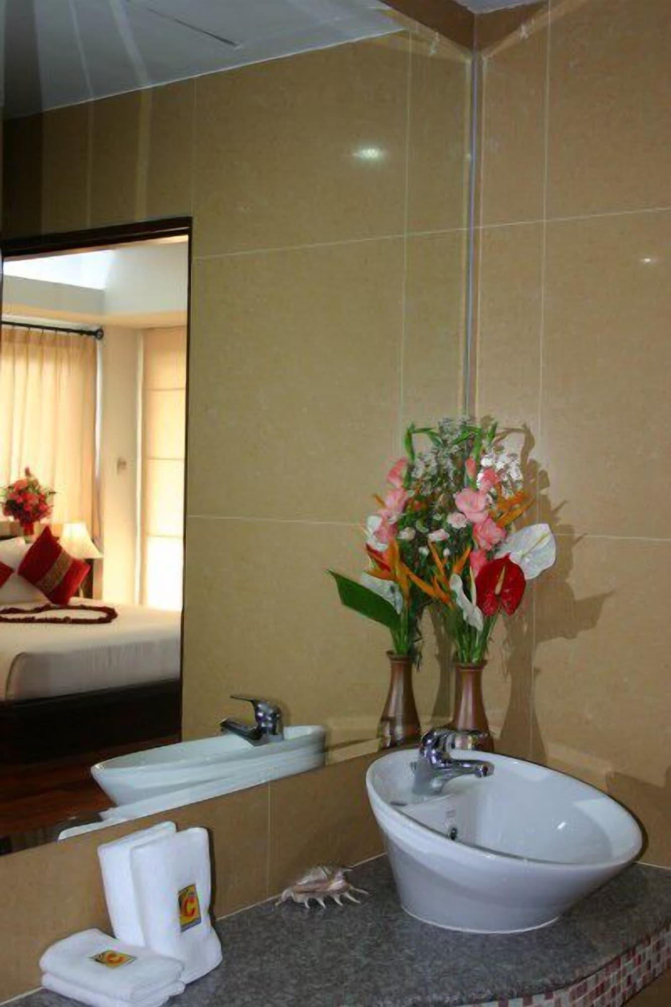 Chaweng Lakeview Condotel Koh Samui Exterior photo
