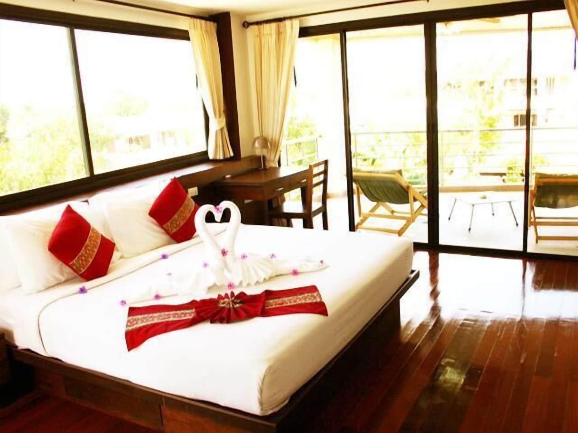 Chaweng Lakeview Condotel Koh Samui Exterior photo