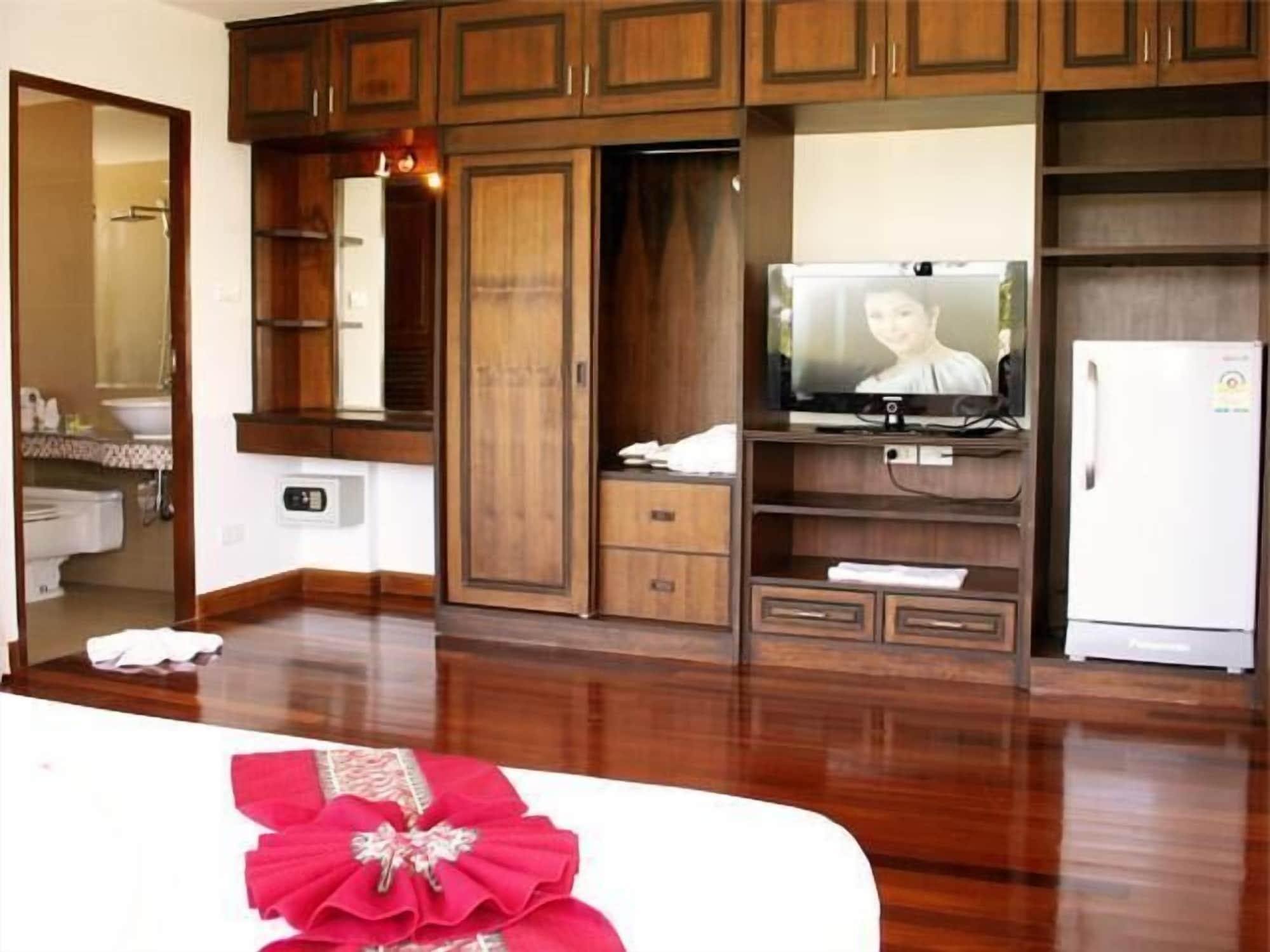 Chaweng Lakeview Condotel Koh Samui Exterior photo