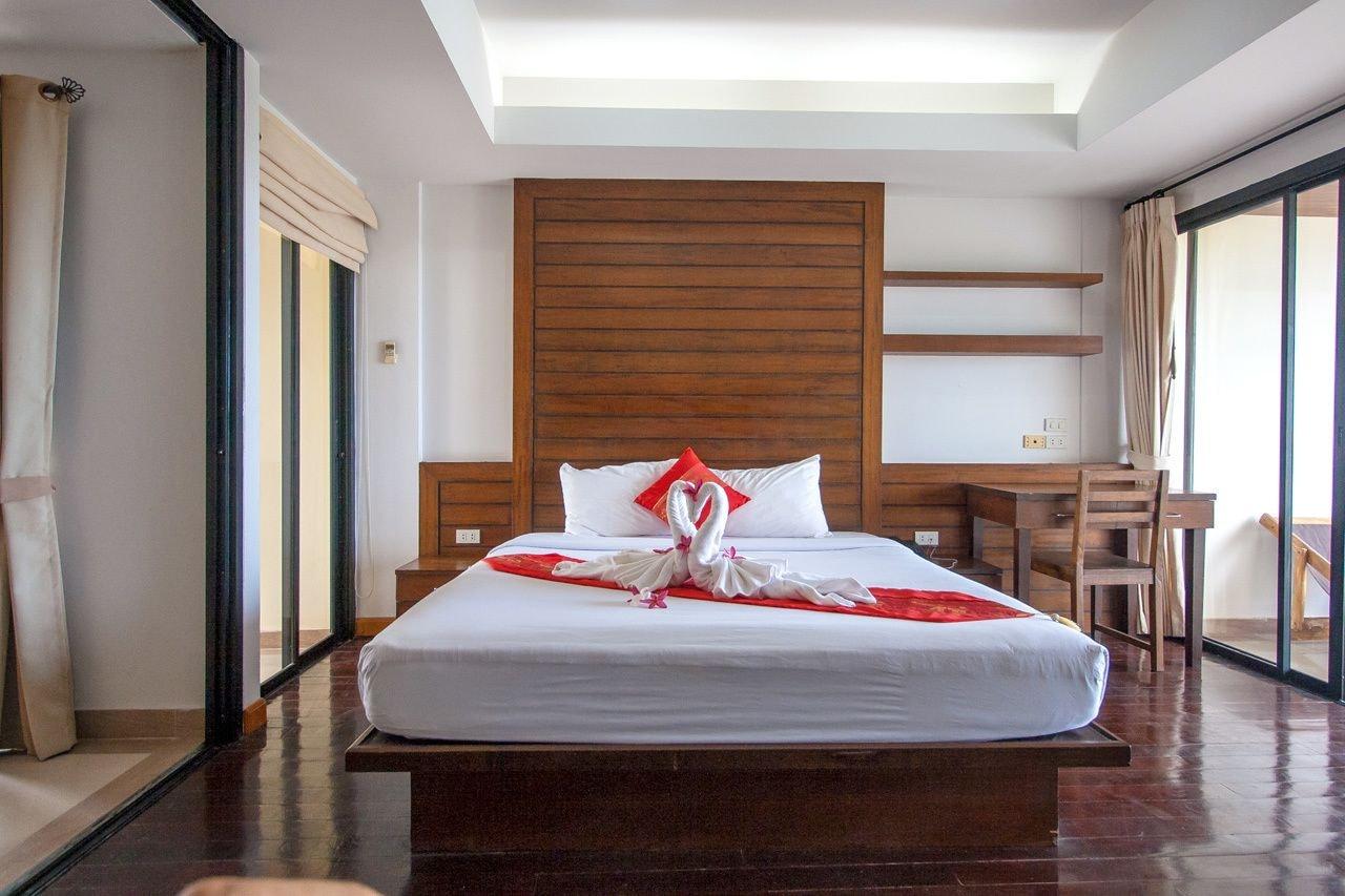 Chaweng Lakeview Condotel Koh Samui Exterior photo