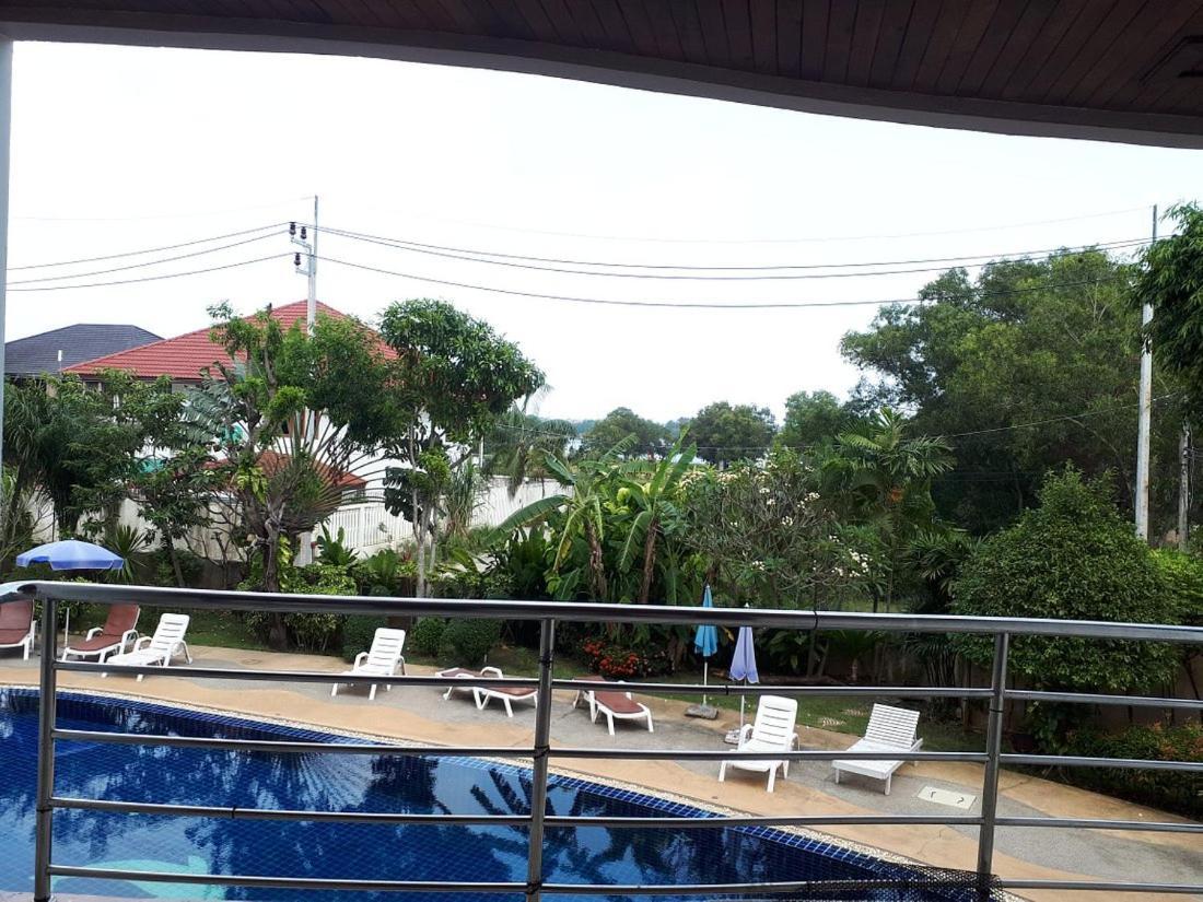 Chaweng Lakeview Condotel Koh Samui Exterior photo