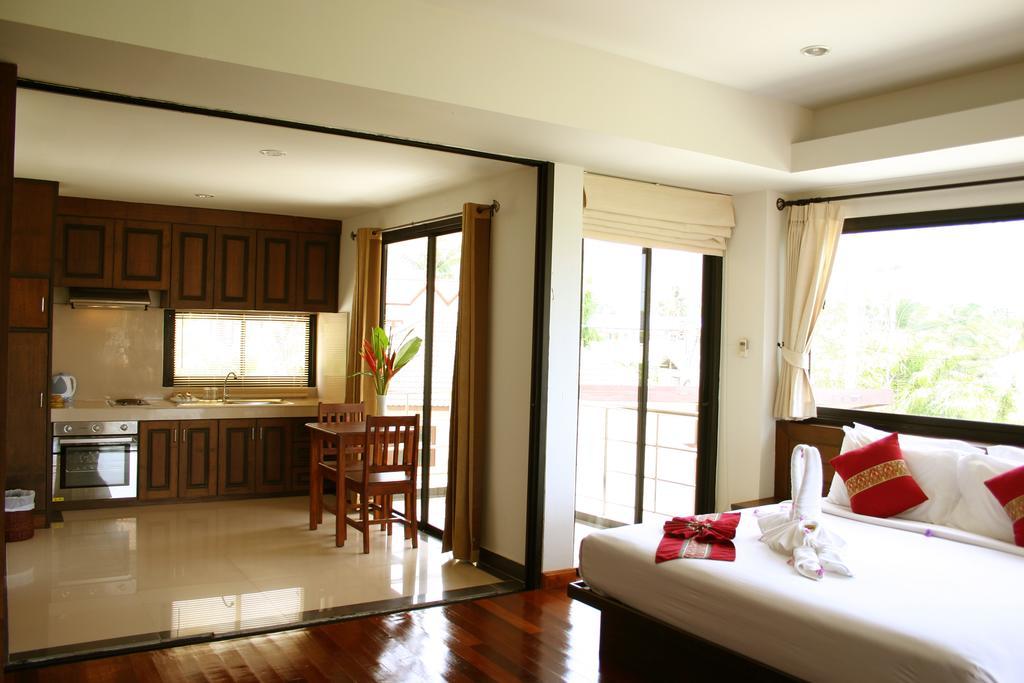 Chaweng Lakeview Condotel Koh Samui Exterior photo