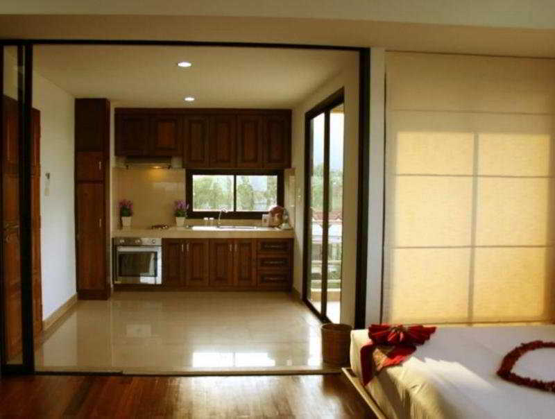 Chaweng Lakeview Condotel Koh Samui Exterior photo